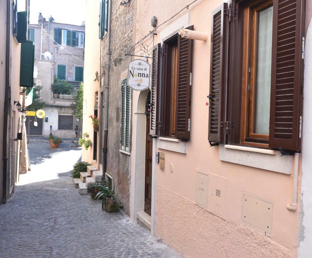 Отель La Casa Di Nonna Тиволи Экстерьер фото