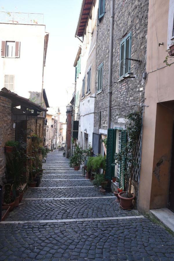 Отель La Casa Di Nonna Тиволи Экстерьер фото
