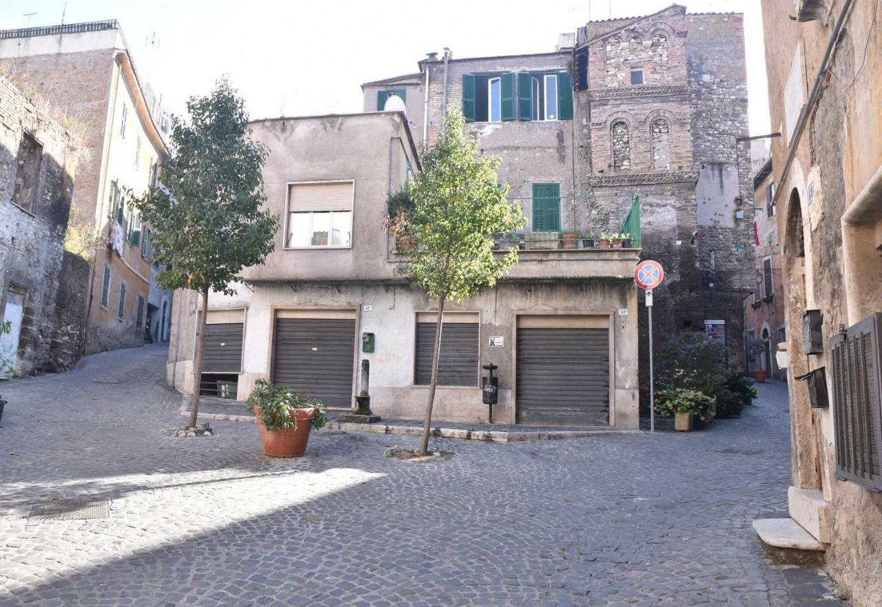Отель La Casa Di Nonna Тиволи Экстерьер фото